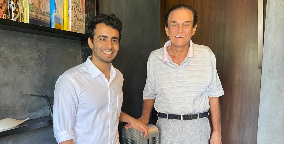 Harsh Mariwala with founder of Praan, the clean-tech startup backed by Marico Innovation Foundation's Scale-Up program.
